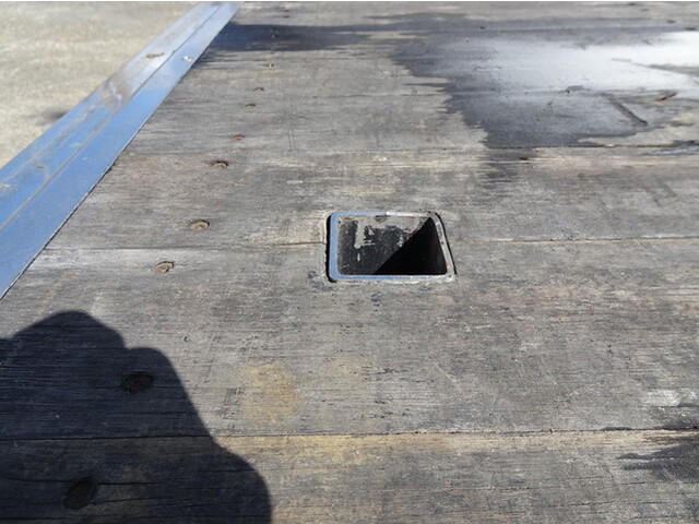 いすゞフォワードアルミブロック中型（4t）[写真29]