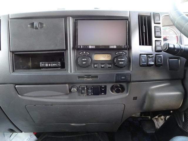 いすゞフォワードアルミブロック中型（4t）[写真37]