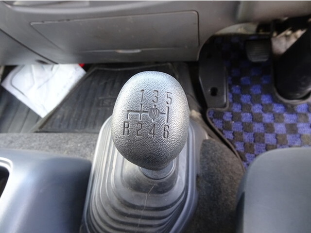 いすゞフォワードアルミブロック中型（4t）[写真38]