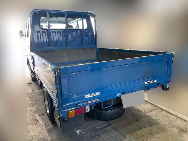 トヨタトヨエースダブルキャブ（Wキャブ）小型（2t・3t）[写真04]