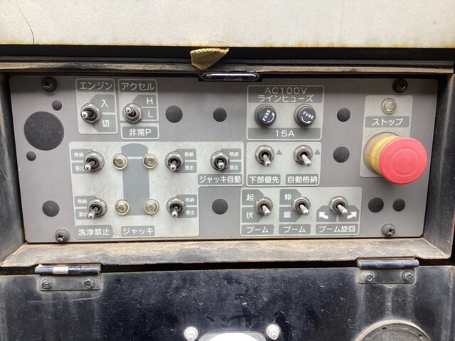 いすゞエルフ高所作業車小型（2t・3t）[写真06]