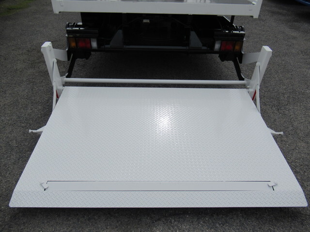 いすゞエルフ平ボディ小型（2t・3t）[写真15]