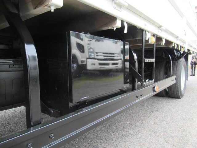 いすゞエルフ平ボディ小型（2t・3t）[写真16]