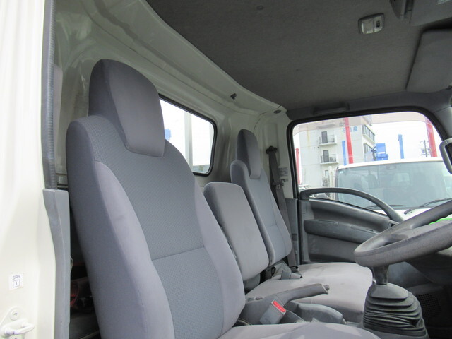 いすゞエルフ平ボディ小型（2t・3t）[写真31]