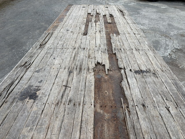 UDトラックスクオンセルフローダー大型（10t）[写真13]