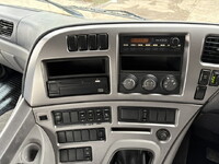 UDトラックスクオンセルフローダー大型（10t）[写真27]