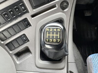 UDトラックスクオンセルフローダー大型（10t）[写真28]