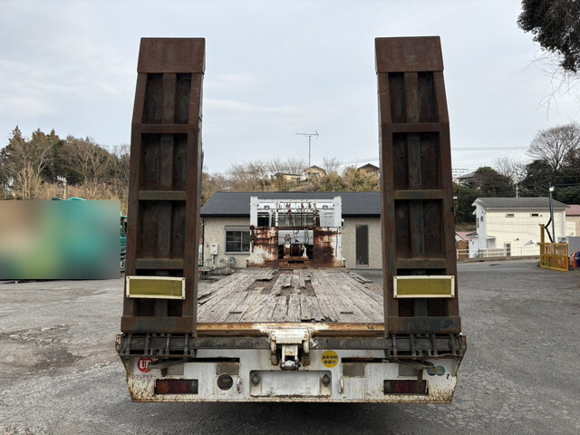 UDトラックスクオンセルフローダー大型（10t）[写真08]