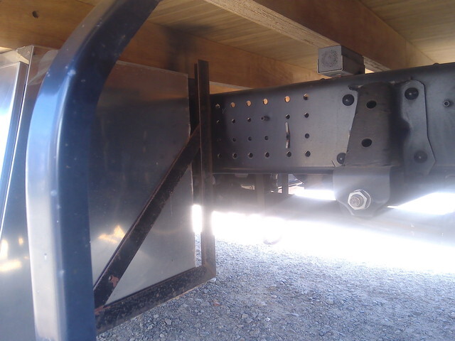 いすゞエルフアルミブロック小型（2t・3t）[写真13]