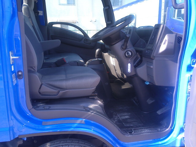 いすゞエルフアルミブロック小型（2t・3t）[写真20]