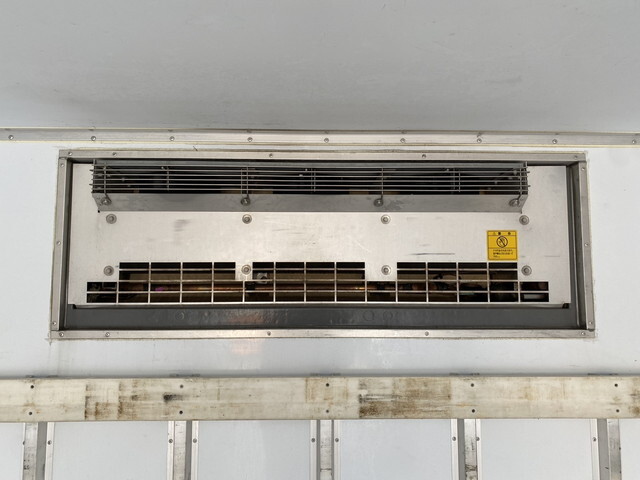 三菱ふそうファイター冷凍車（冷蔵車）中型（4t）[写真11]