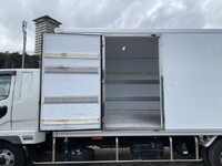 三菱ふそうファイター冷凍車（冷蔵車）中型（4t）[写真14]