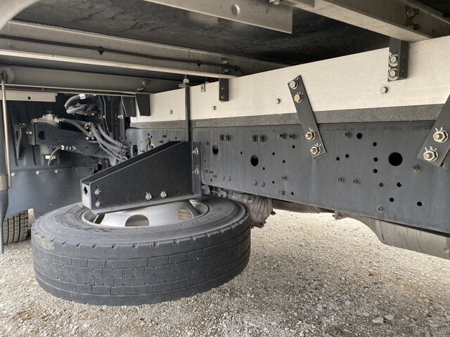 三菱ふそうファイター冷凍車（冷蔵車）中型（4t）[写真19]