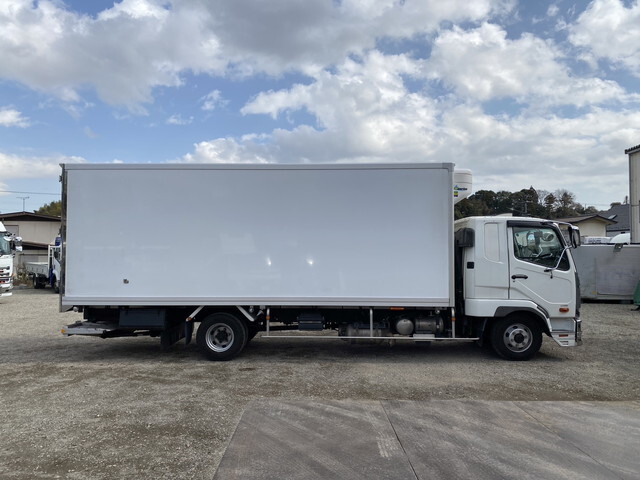 三菱ふそうファイター冷凍車（冷蔵車）中型（4t）[写真07]