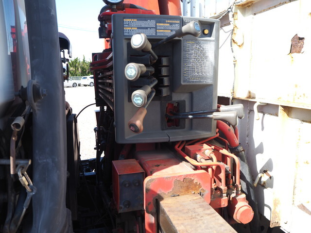 いすゞフォワードセルフクレーン5段増トン（6t・8t）[写真14]