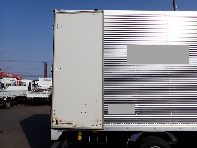 いすゞエルフアルミバン小型（2t・3t）[写真11]