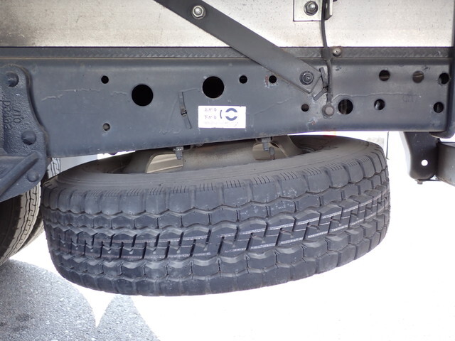 いすゞエルフアルミバン小型（2t・3t）[写真24]