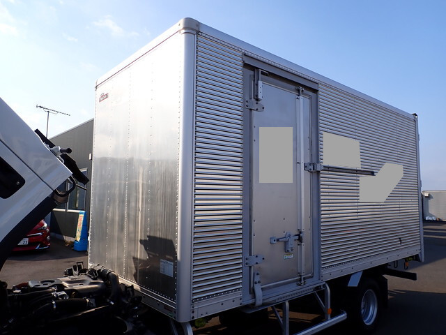 いすゞエルフアルミバン小型（2t・3t）[写真06]