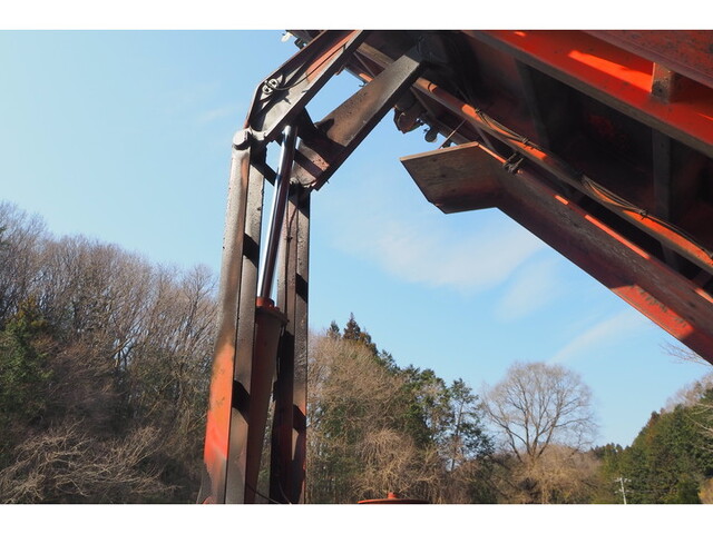 三菱ふそうスーパーグレートダンプ大型（10t）[写真20]