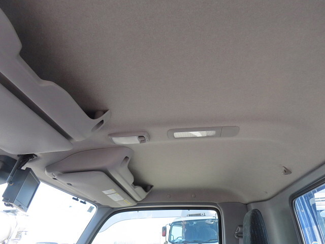 日野デュトロセーフティローダー小型（2t・3t）[写真21]