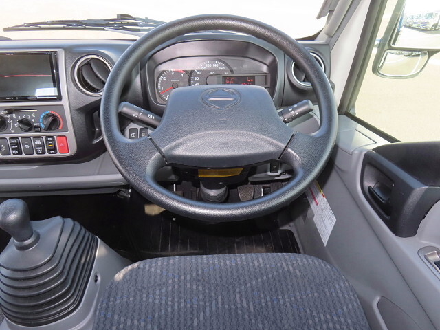 日野デュトロセーフティローダー小型（2t・3t）[写真22]