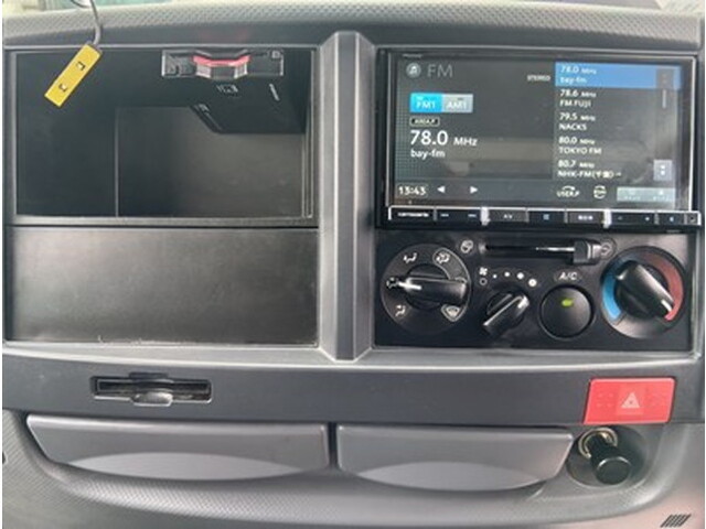 いすゞエルフダブルキャブ（Wキャブ）小型（2t・3t）[写真22]