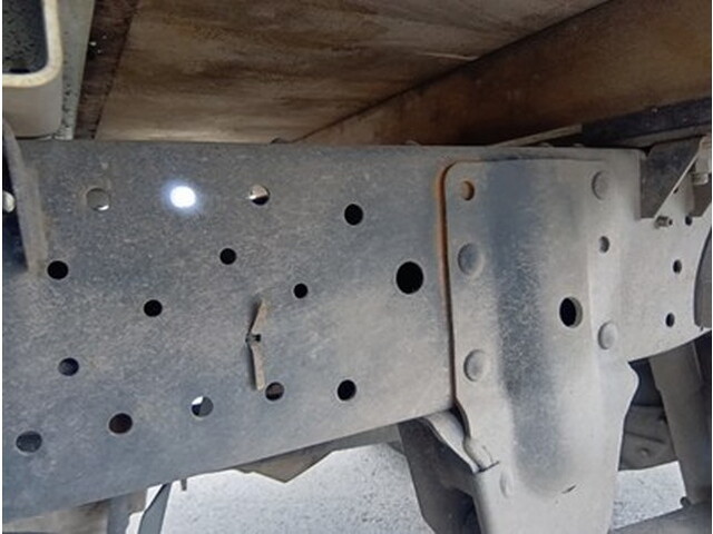 いすゞエルフダブルキャブ（Wキャブ）小型（2t・3t）[写真07]