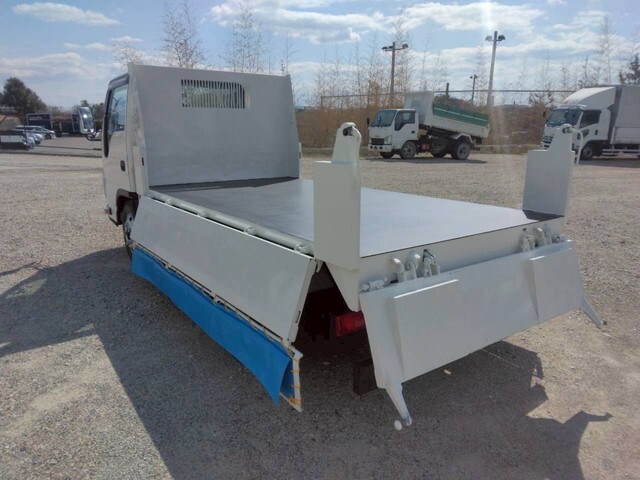 いすゞエルフローダーダンプ小型（2t・3t）[写真09]