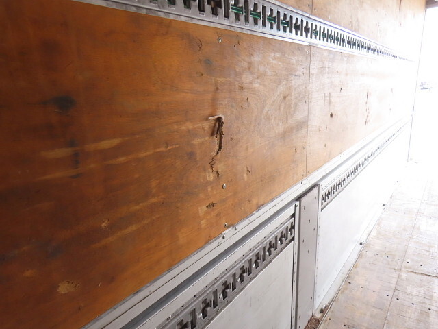 その他のメーカーその他の車種ウイングトレーラー大型（10t）[写真24]