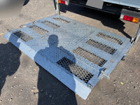 三菱ふそうキャンター平ボディ小型（2t・3t）[写真16]