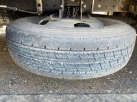 三菱ふそうキャンター平ボディ小型（2t・3t）[写真19]