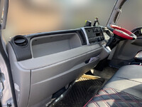 三菱ふそうキャンター平ボディ小型（2t・3t）[写真27]