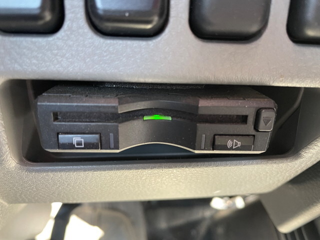 三菱ふそうキャンター平ボディ小型（2t・3t）[写真33]