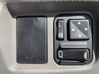 三菱ふそうキャンター平ボディ小型（2t・3t）[写真35]