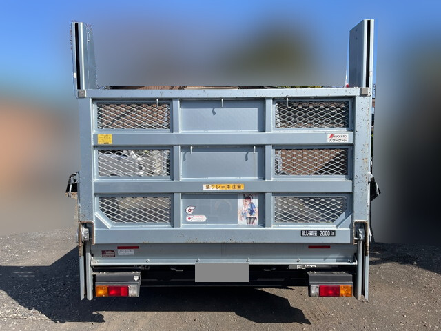 三菱ふそうキャンター平ボディ小型（2t・3t）[写真06]