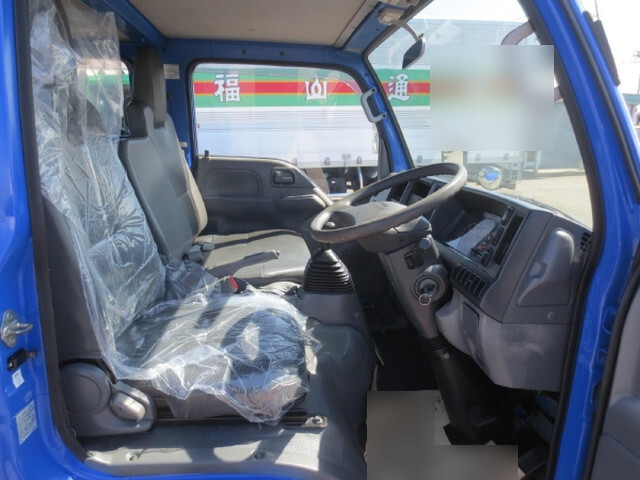 いすゞエルフダブルキャブ（Wキャブ）小型（2t・3t）[写真11]