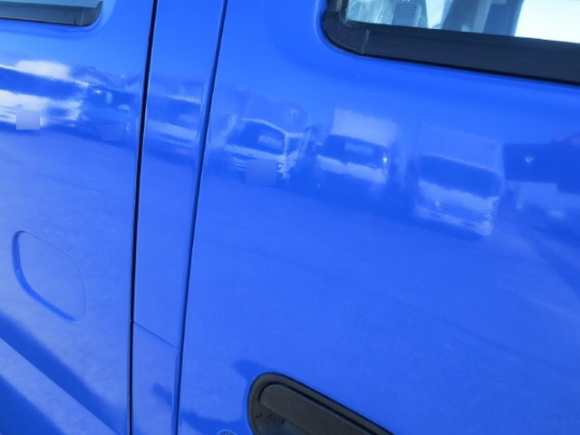 いすゞエルフダブルキャブ（Wキャブ）小型（2t・3t）[写真16]