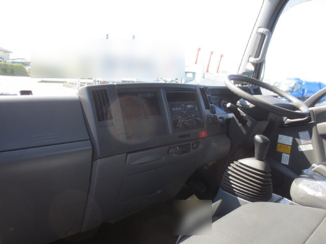 いすゞエルフパッカー車（塵芥車）小型（2t・3t）[写真20]