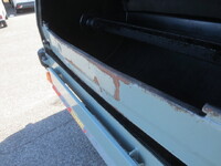 いすゞエルフパッカー車（塵芥車）小型（2t・3t）[写真24]