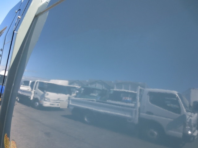 いすゞエルフパッカー車（塵芥車）小型（2t・3t）[写真25]