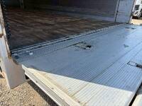 いすゞギガアルミウイング大型（10t）[写真13]