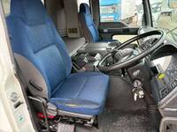 いすゞギガアルミウイング大型（10t）[写真21]