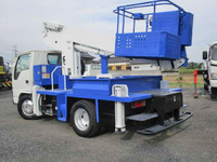 いすゞエルフ高所作業車小型（2t・3t）[写真02]