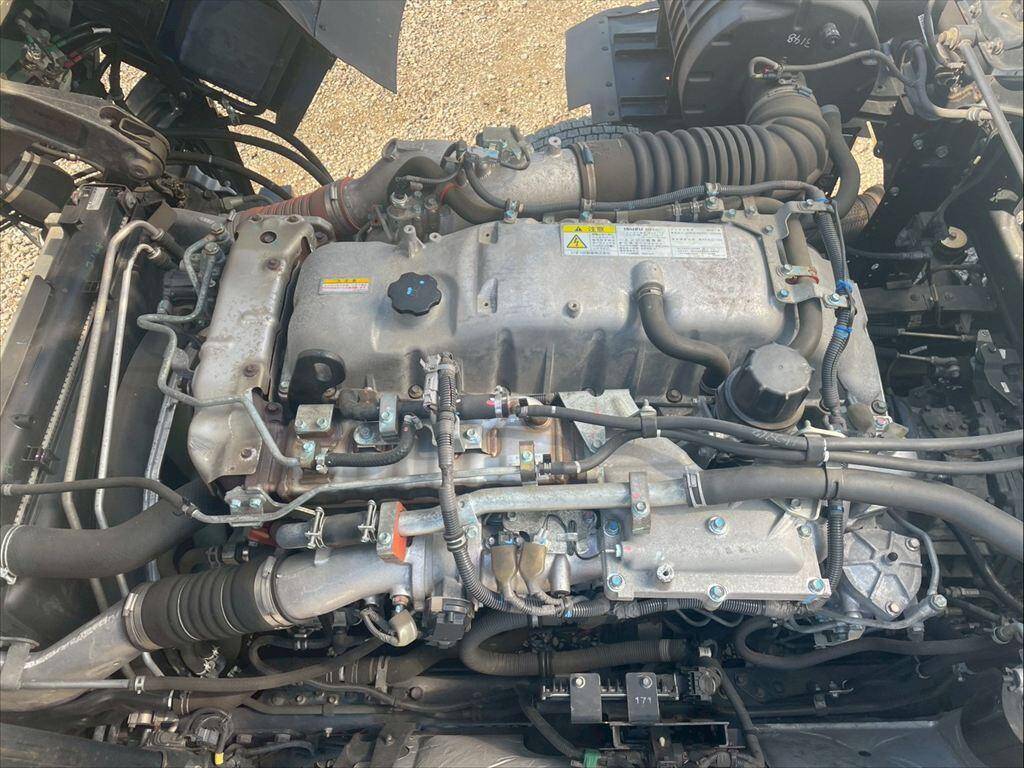 いすゞギガアルミブロック大型（10t）[写真16]