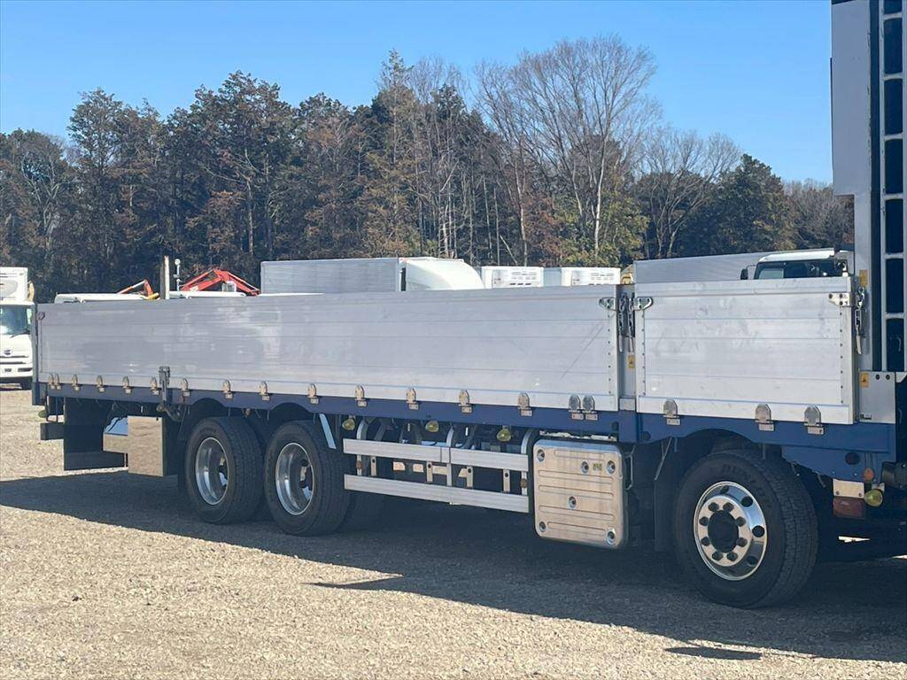 いすゞギガアルミブロック大型（10t）[写真05]