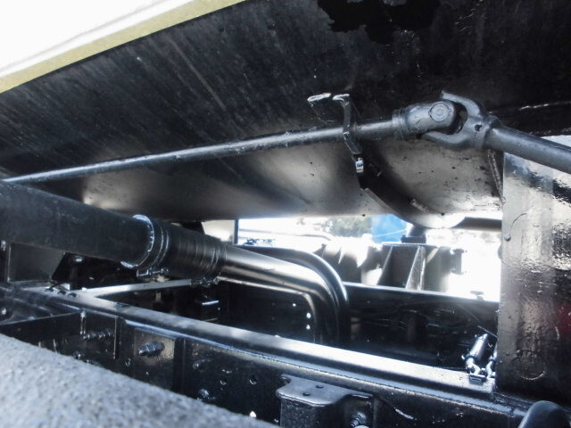 日野デュトロバキュームカー小型（2t・3t）[写真10]