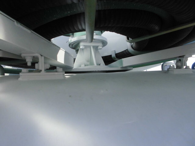 日野デュトロバキュームカー小型（2t・3t）[写真15]