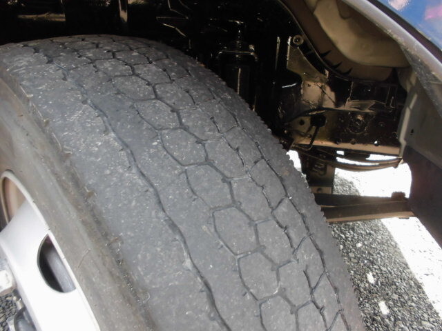 日野デュトロバキュームカー小型（2t・3t）[写真23]