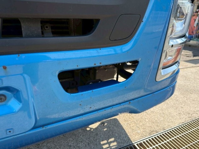 いすゞギガアルミブロック大型（10t）[写真17]