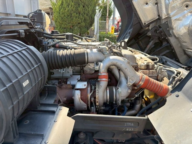 いすゞギガアルミブロック大型（10t）[写真19]